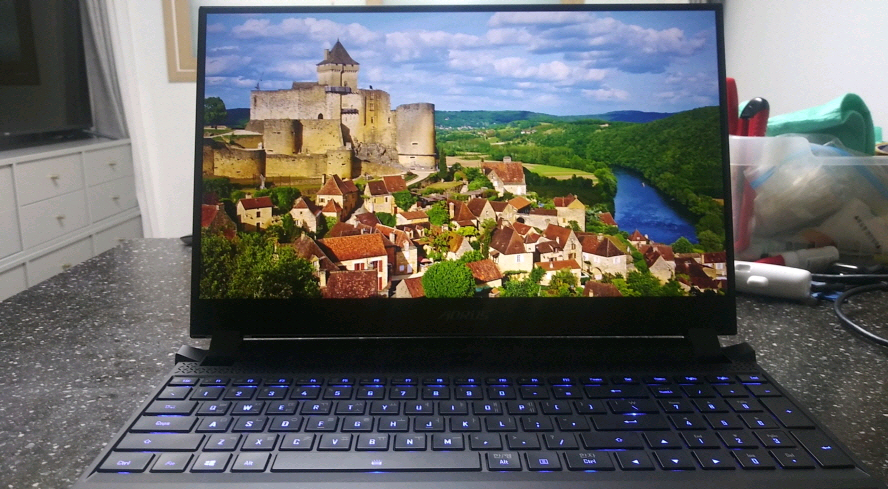 기가바이트 어로스 고성능 풀업 게이밍 노트북/램32G,RTX3070--1