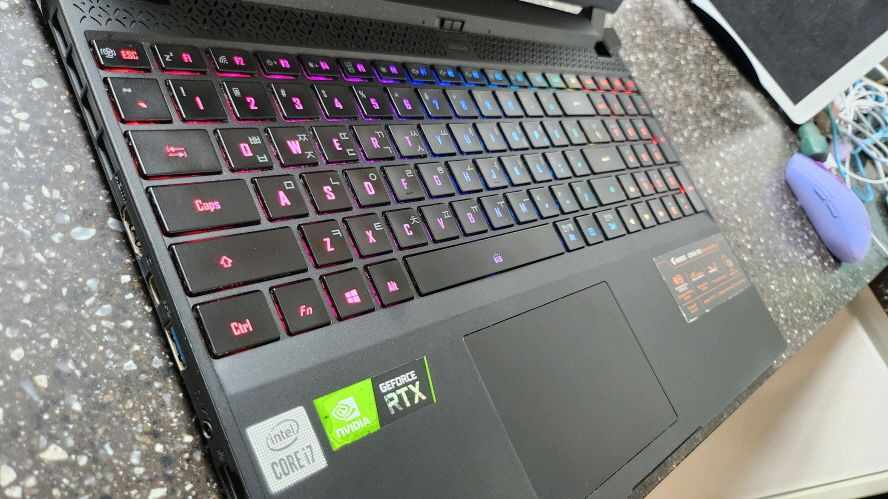 기가바이트 어로스 고성능 풀업 게이밍 노트북/램32G,RTX3070--5