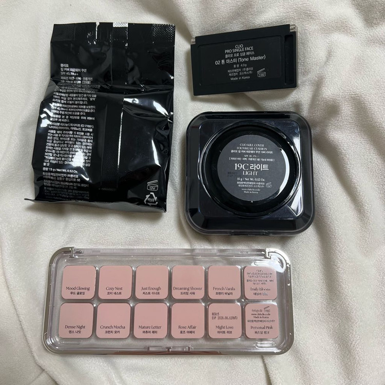 클리오 쿠션+ 블러셔 + 아이섀도우 팔레트 세트--2