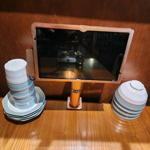 티오더 태블릿 거치대포함 34대 싸게 판매합니다. 기계약정끝남