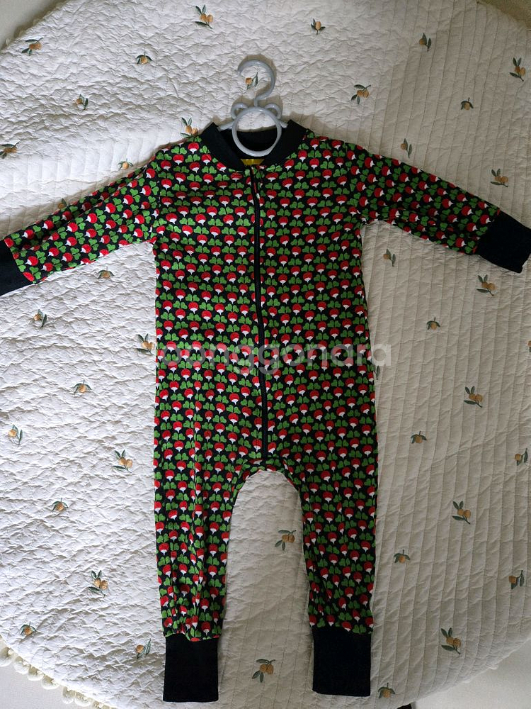 던스 블랙 미니 순무 집업수트 74--0