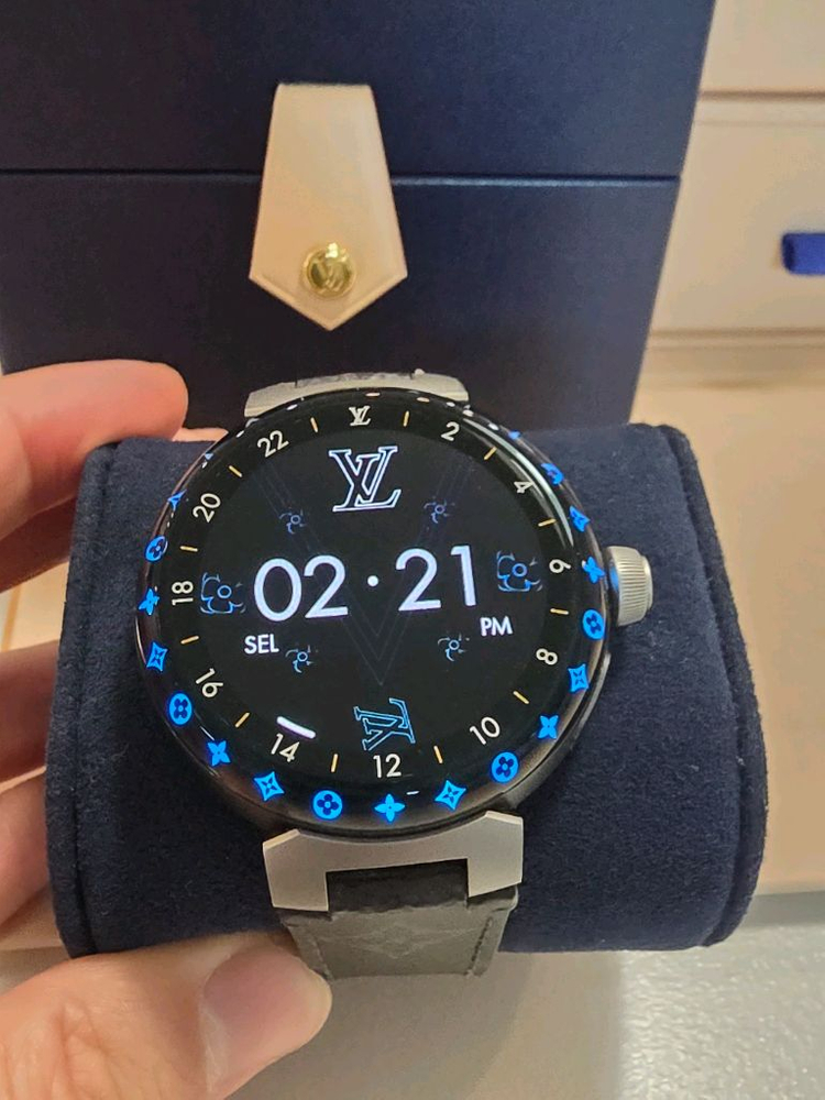 루이비통 땅부르 호라이즌 라이트업 이미지