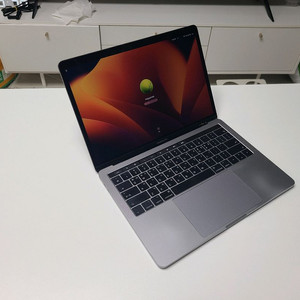 맥북 프로 13 인치 레티나 터치바 i7 ram16 ssd512 쿨매