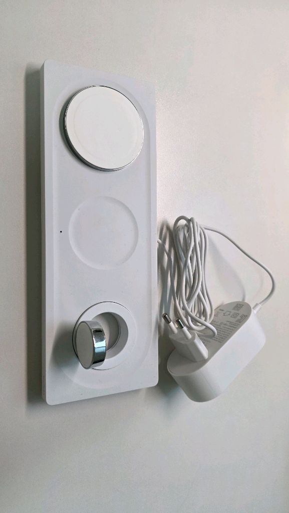 벨킨 3in1 맥세이프 충전기 패드 화이트 15W 아이폰 애플워치 고속 무선 충전 WIZ016kr 이미지