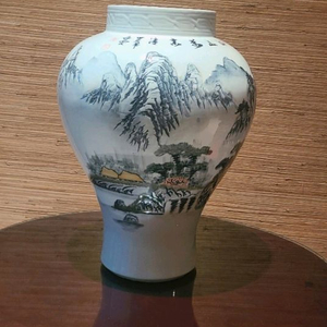 백운 산수화 도자기