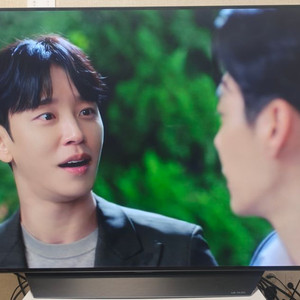 LGOLED55인치TV팝니다(24년12액정교체)