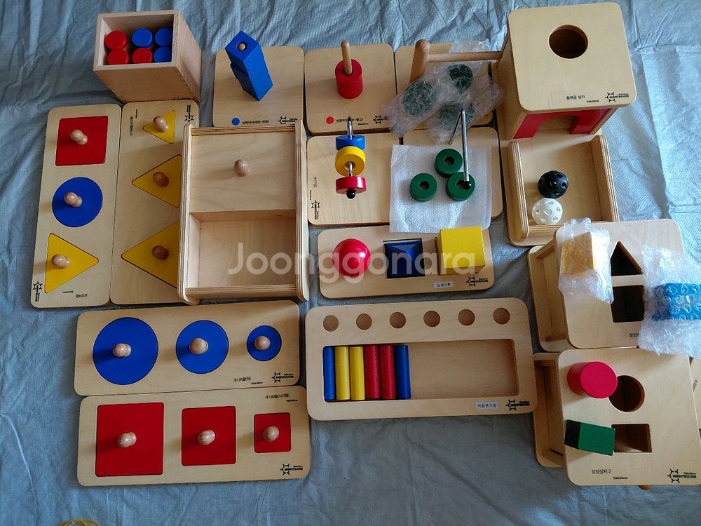 키즈에이원 몬테소리 토들러 a급(8개 새거)--0