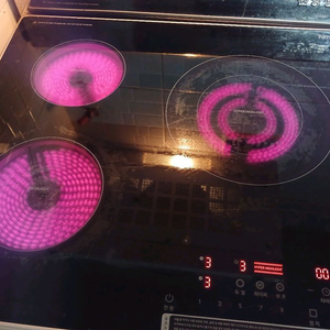 코웨이 하이퍼홀리데이 전기레인지 판매합니다