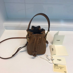 펜디 몬트레조 미니 버킷백