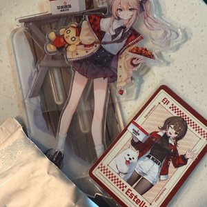 꾸브라꼬 이터널리턴 레니 아크릴스탠드 에스텔 포카 세트