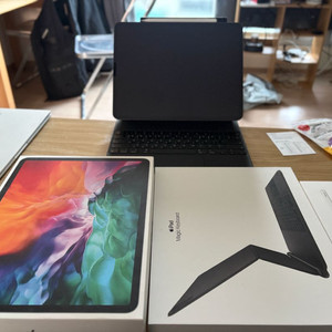 아이패드 프로 12.9인치 M4 256GB 셀룰러 + 매직키보드 + 애플펜슬2