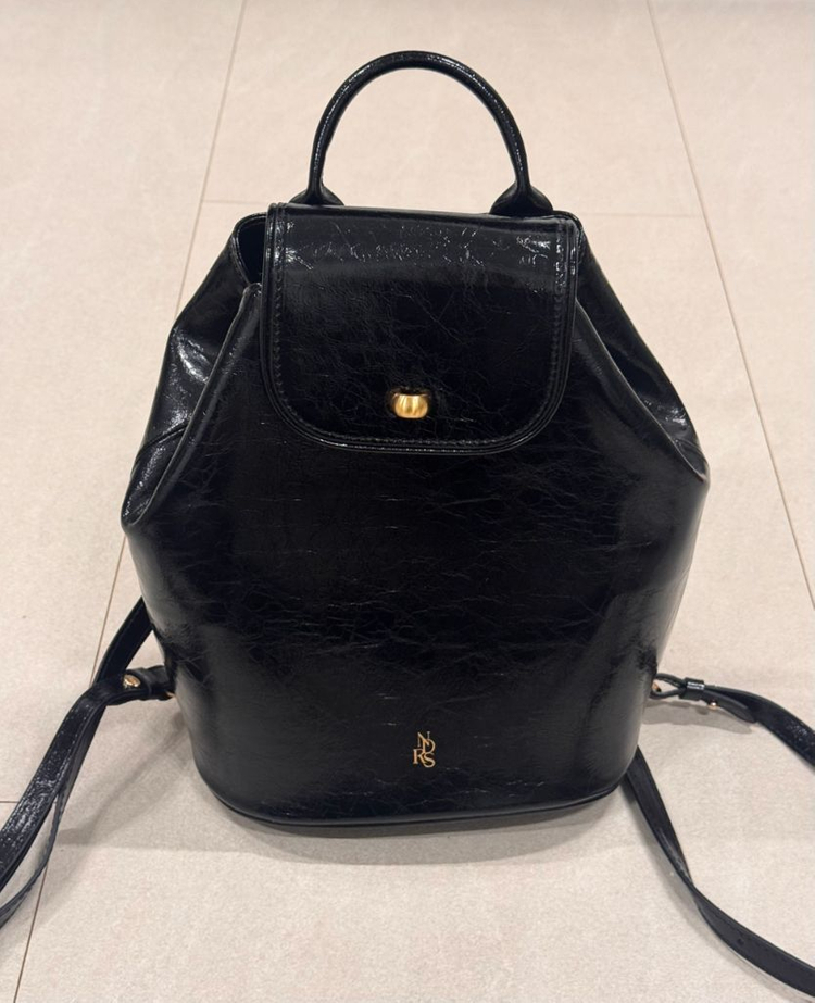 앤딜로즈 Manon 마농백 글로시 블랙--1