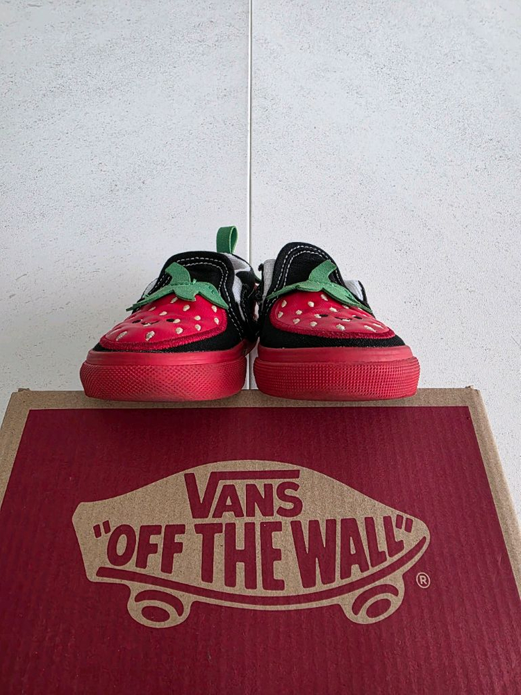 반스 딸기 슬립온 130--2