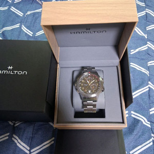 해밀턴 카키필드 크로노그래프 시계