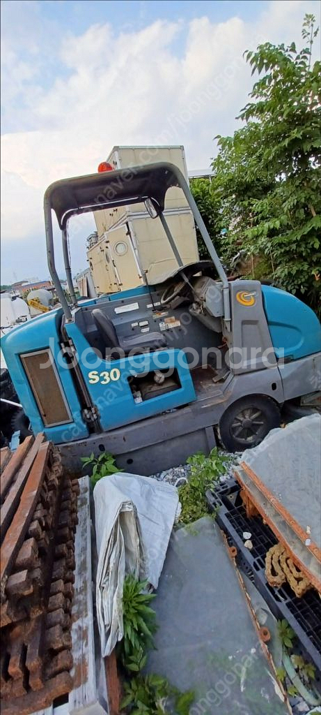 엔진청소차 디젤청소차 건식청소차 테난트 테난드 s30 중고 건식 청소차 탑승식 바닥청소기 산업자재--2