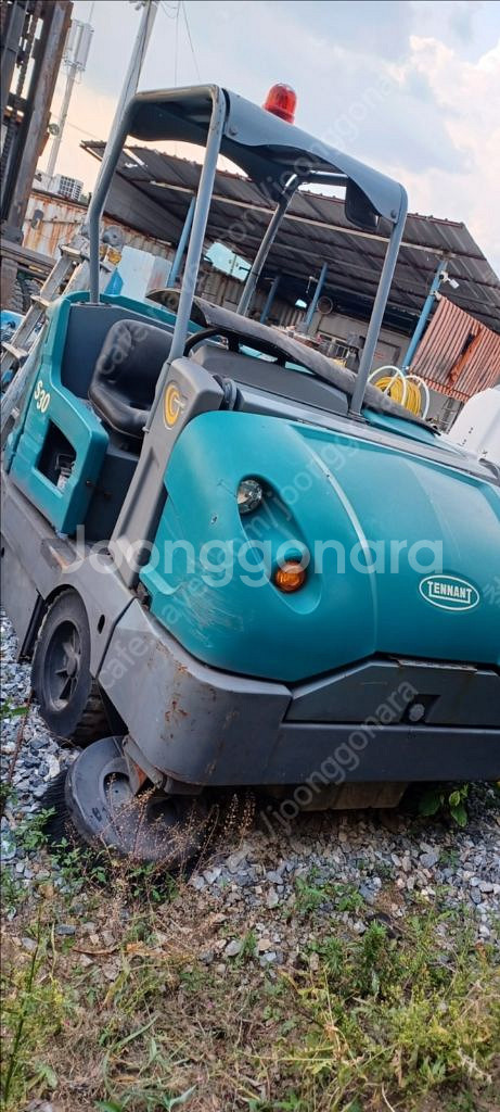 엔진청소차 디젤청소차 건식청소차 테난트 테난드 s30 중고 건식 청소차 탑승식 바닥청소기 산업자재--4