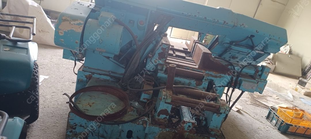 밴드쏘 밴드쇼 톱기계 중고 ga320 공작기계 밀링 선반 이미지