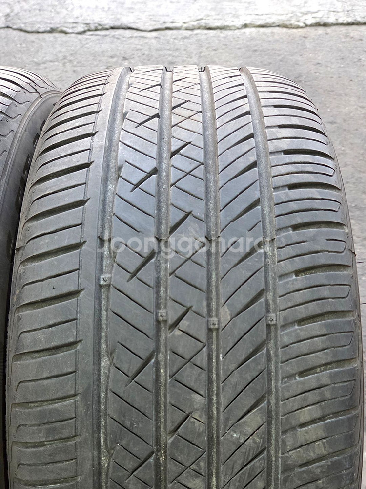 2255017 225 50 17 한국 라우펜 타이어 팝니다--1