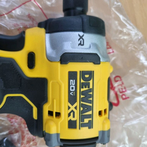 디월트 dcf860 플래그쉽 임팩드릴 20v XR