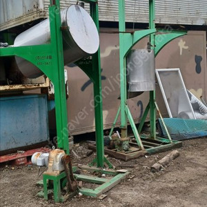 재료 원료 액체 이송장치 상하 리프트 윈치 고가리프트 잣기계 잣이송 승강기