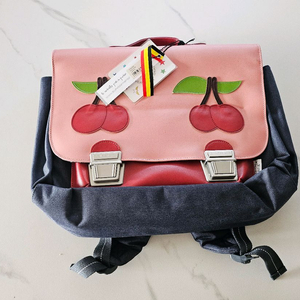 젠느프리미어 책가방.새상품