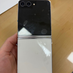 z플립5 크림색상 256 올수리폰 새상품 자급제 공기계 팜