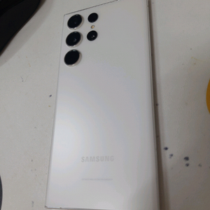 갤럭시 S23울트라 아주 깨끗해요
