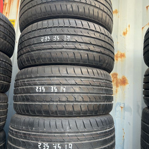 235/35R19 이월타이어 판매합니다