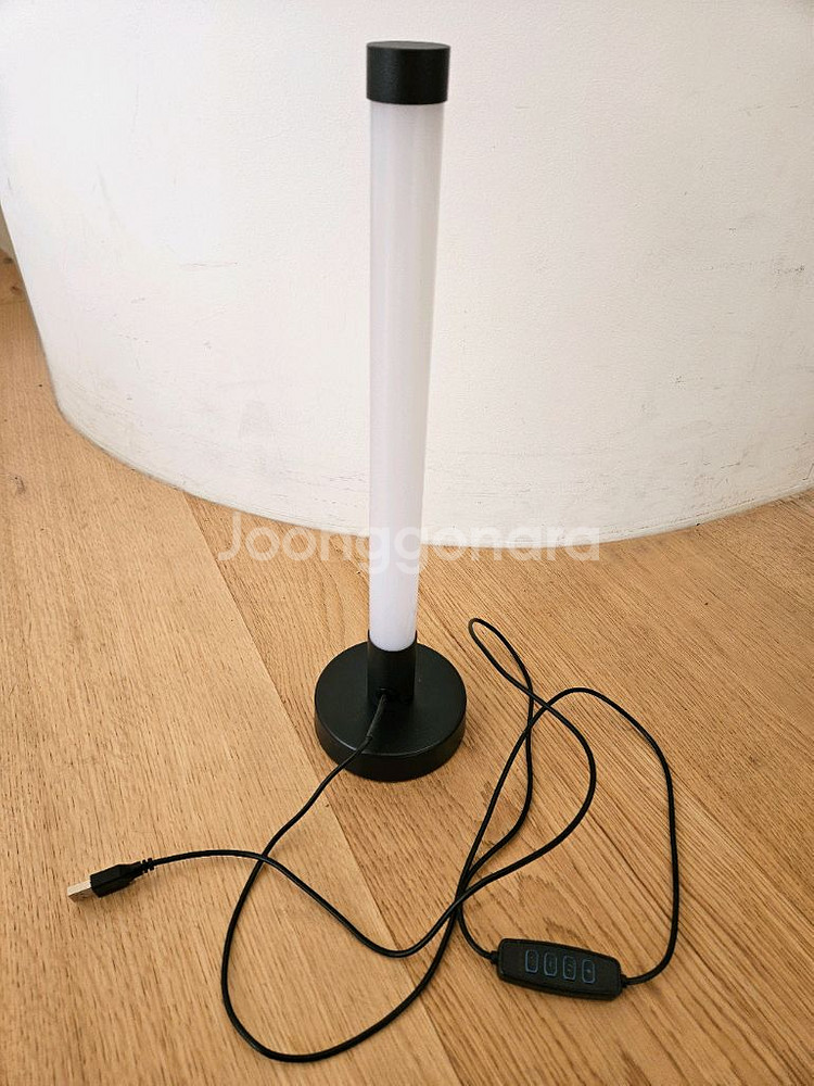 스탠드 조명 막대형--1