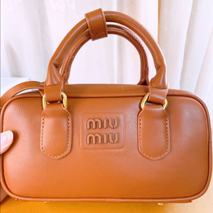 새상품/ 미우미우 가방 카멜 가죽 미니 브라운 백
