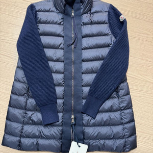 몽클레어 여성 와플니트패딩 이미지