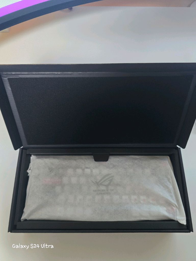 ROG AZOTH X V2 SNOW 한글 단순개봉--1