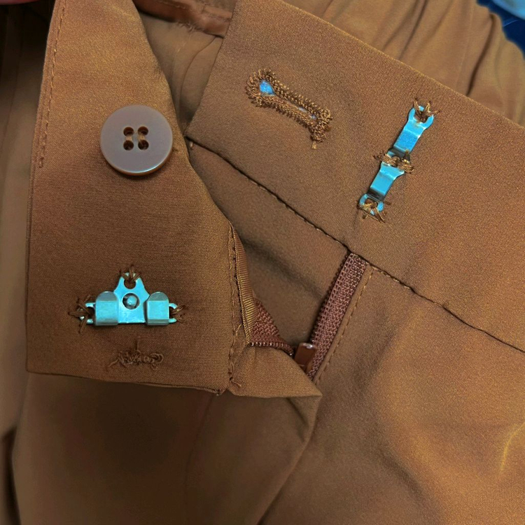 일괄만원,새상품]편하고 튼튼한 여성 슬랙스 바지 팬츠 겨울 청바지 데님 티셔츠 블라우스 셔츠 원피스 정장 긴팔 코트--4