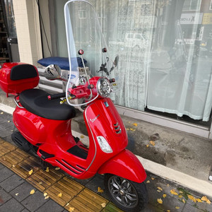 베스파 LX125 스쿠터 23년식 팝니다