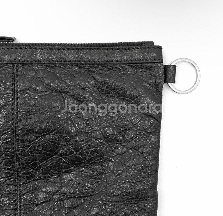 [S] 발렌시아가 모터 시티 클래식 클립 레더 클러치 파우치 스몰 블랙--5