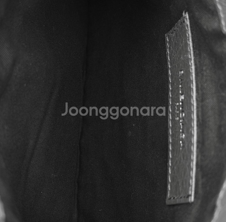 [S] 발렌시아가 모터 시티 클래식 클립 레더 클러치 파우치 스몰 블랙--9