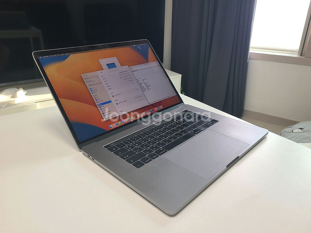 맥북 프로 15 인치 레티나 터치바 i7 ram16 ssd512 2019년구입--0
