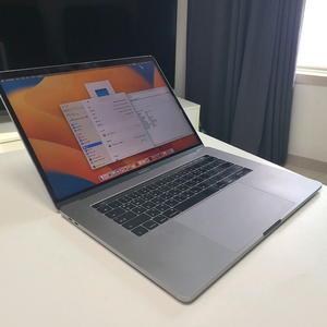 맥북 프로 15 인치 레티나 터치바 i7 ram16 ssd512 2019년구입