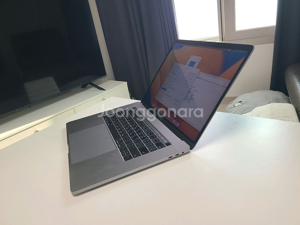 맥북 프로 15 인치 레티나 터치바 i7 ram16 ssd512 2019년구입--5