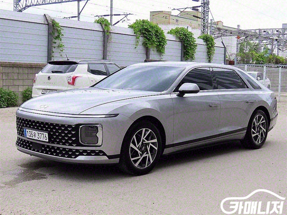 [현대]그랜저 (GN7) 가솔린 2.5 2WD 프리미엄 #가을특가 이미지