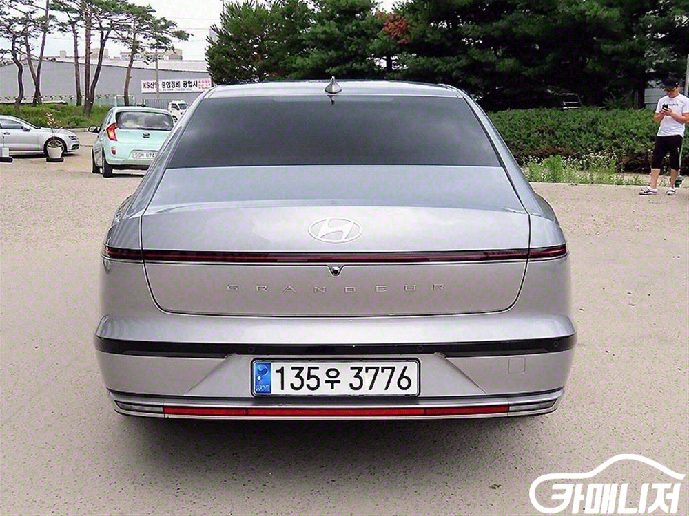 [현대]그랜저 (GN7) 가솔린 2.5 2WD 프리미엄 #가을특가 이미지