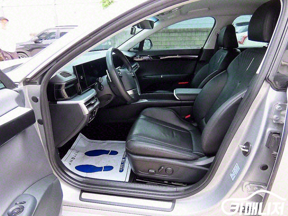 [현대]그랜저 (GN7) 가솔린 2.5 2WD 프리미엄 #가을특가 이미지