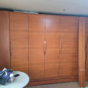 대형 원목 옷장