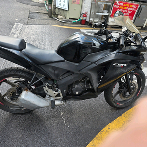 혼다 cbr 125cc 블랙(검정)판매합니다