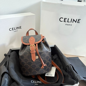 셀린느 백팩(새상품 백화점 풀구성)