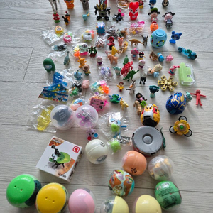 여러가지 미니 캐릭터 피큐어 장난감 일괄