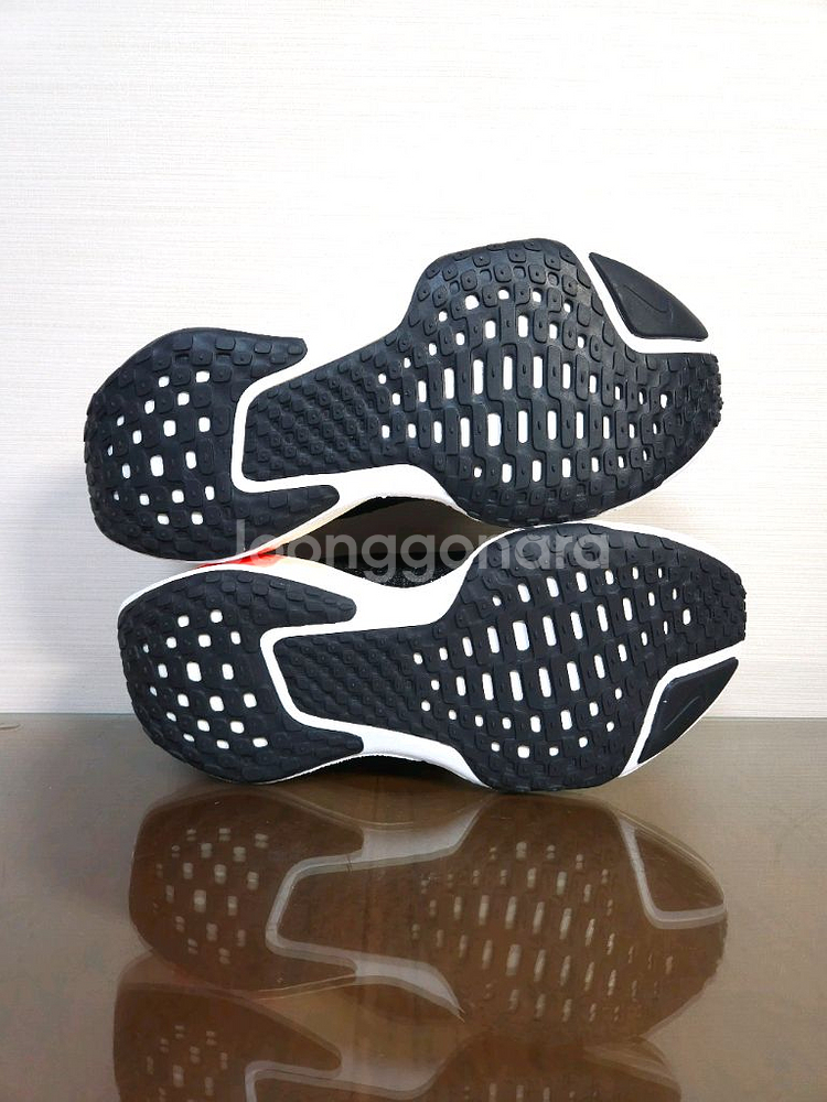 (새상품) 나이키 줌X 인빈서블 런 로드 러닝화 블랙--8