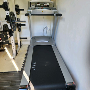 클럽용 런닝머신 판매합니다