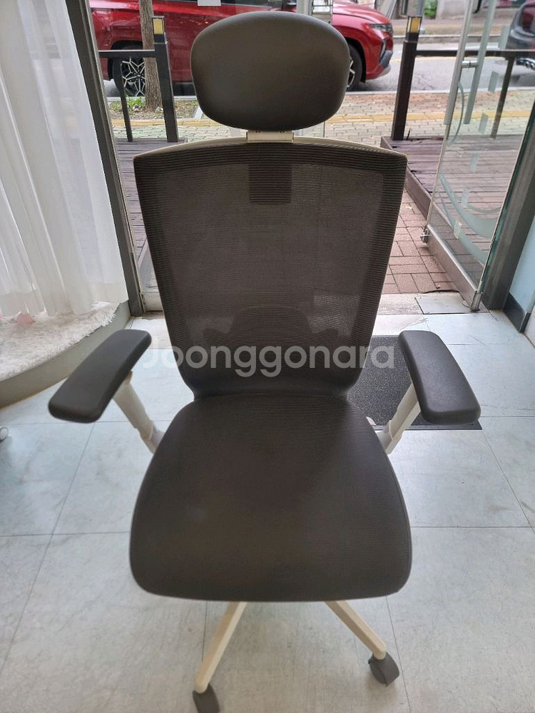 시디즈 T50 HLDA 의자입니다--0