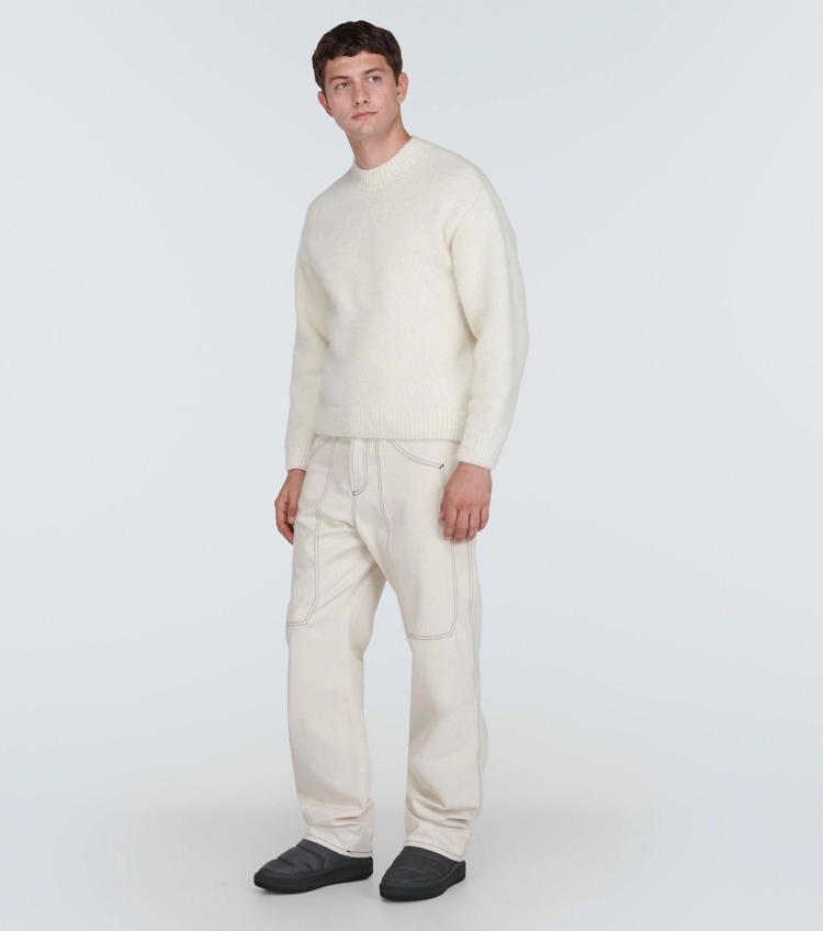 패딩 스니커즈 이미지